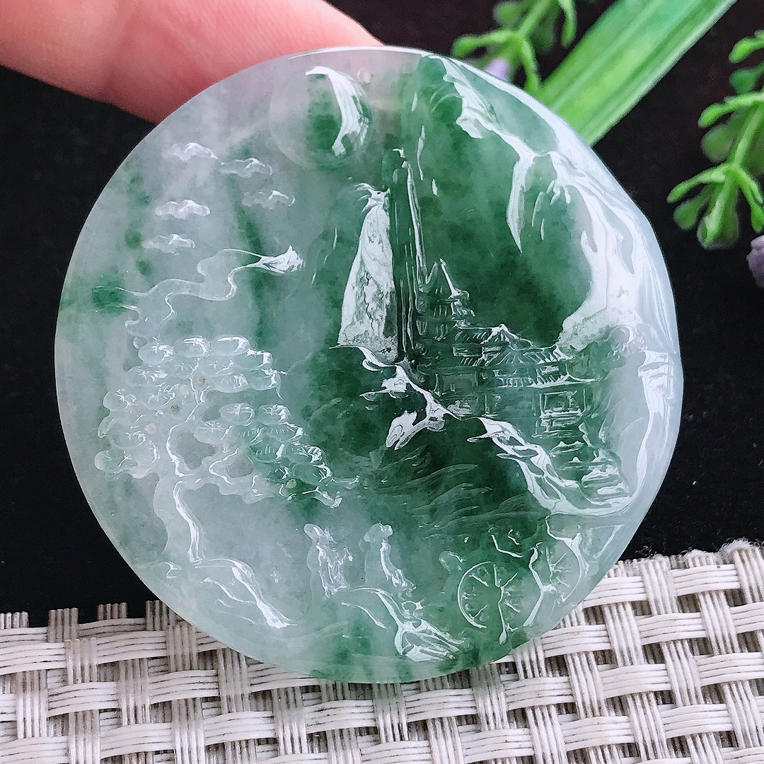 实拍A货翡翠53.5/5.2老坑冰胶飘花山水牌吊坠翡翠圆牌