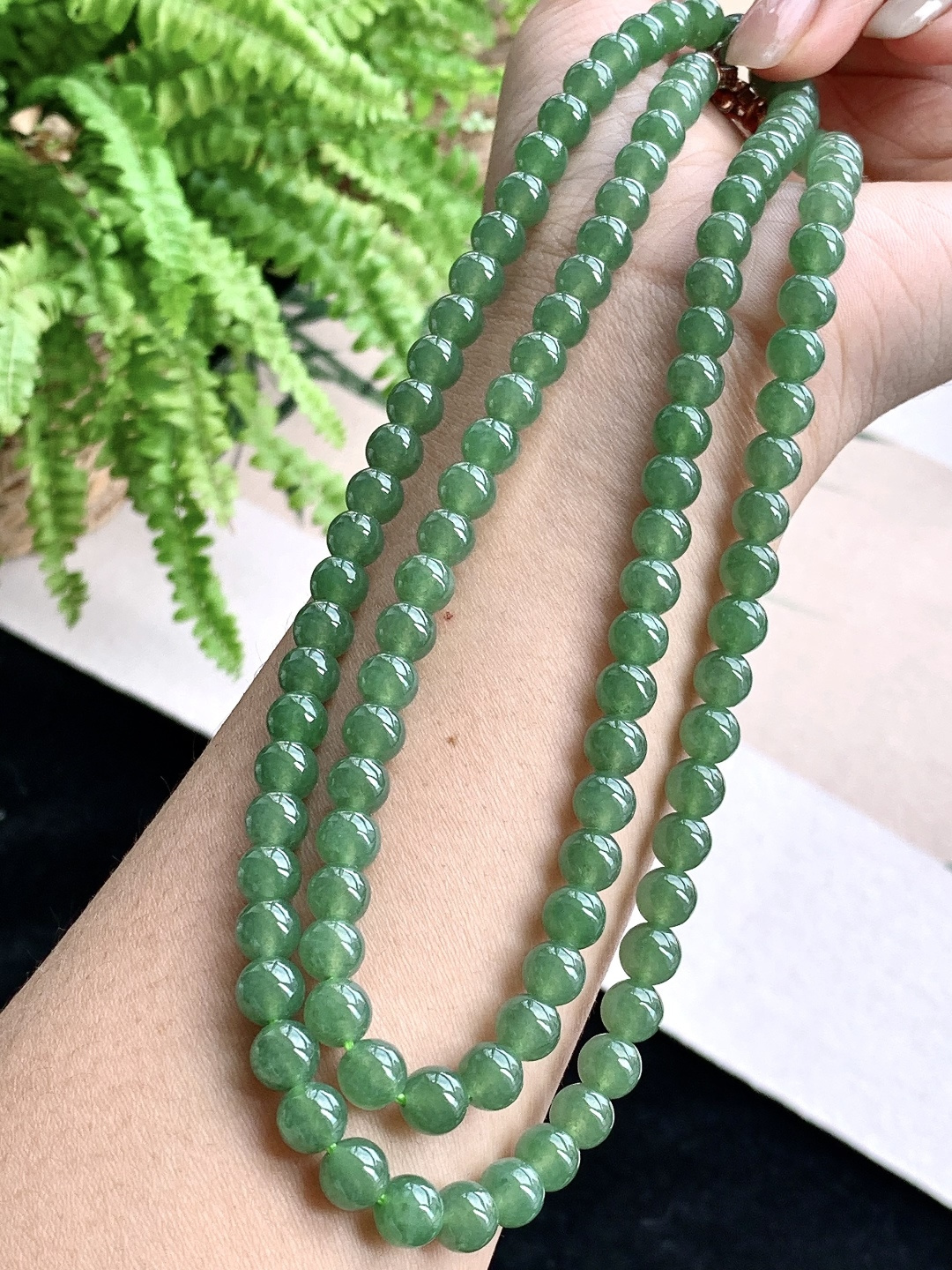 【珠子】️冰晴绿珠链圆珠子珠链 【说明】缅甸 性比高 【尺寸】7mm，38cm 【重量】64.6克