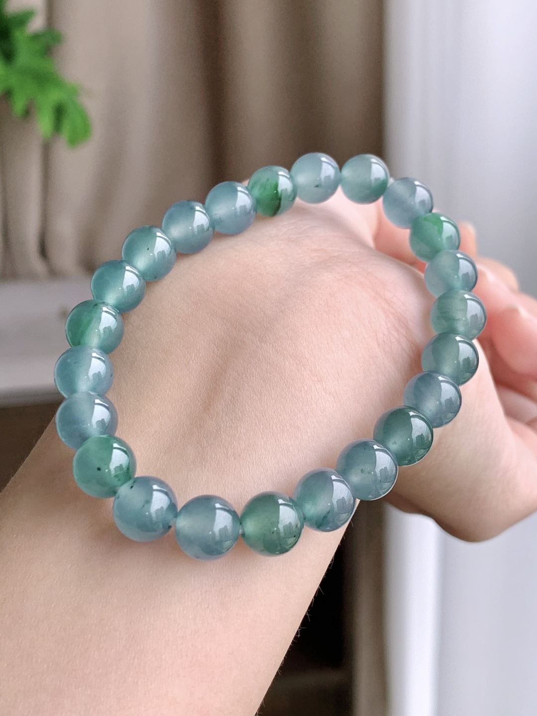 【珠子】冰天空蓝手串圆珠子手串 【说明】 性比高 老蓝水 【尺寸】8.4mm 【重量】23.2克