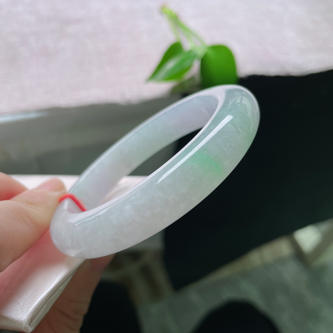 56.7/11.9/9.5淡春彩正圈，水润细腻，优雅永不过时，甜美，一点皮纹，ss59529a