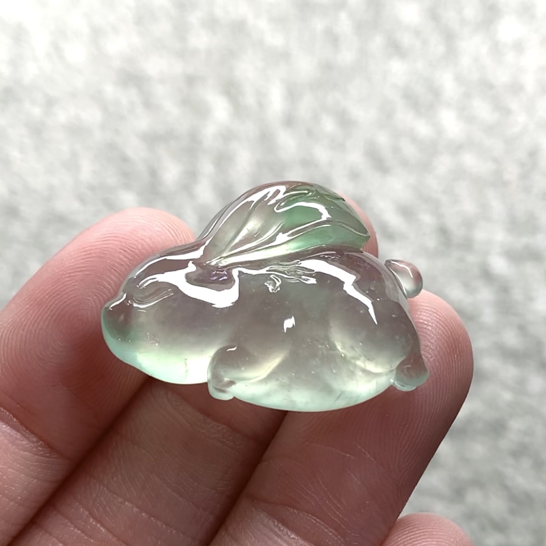 ️ 飘绿兔子 尺寸：26.7×20.6×6 玉润芳华，雅韵传家
