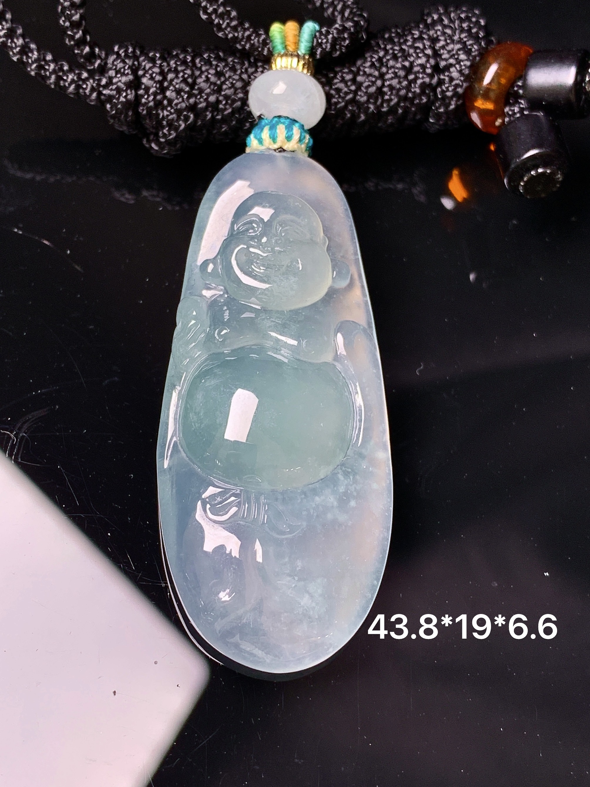 冰种佛公吊坠 玉质细腻 色泽艳丽清新 水润亮眼 整体尺寸43.8*19*6.6 L1