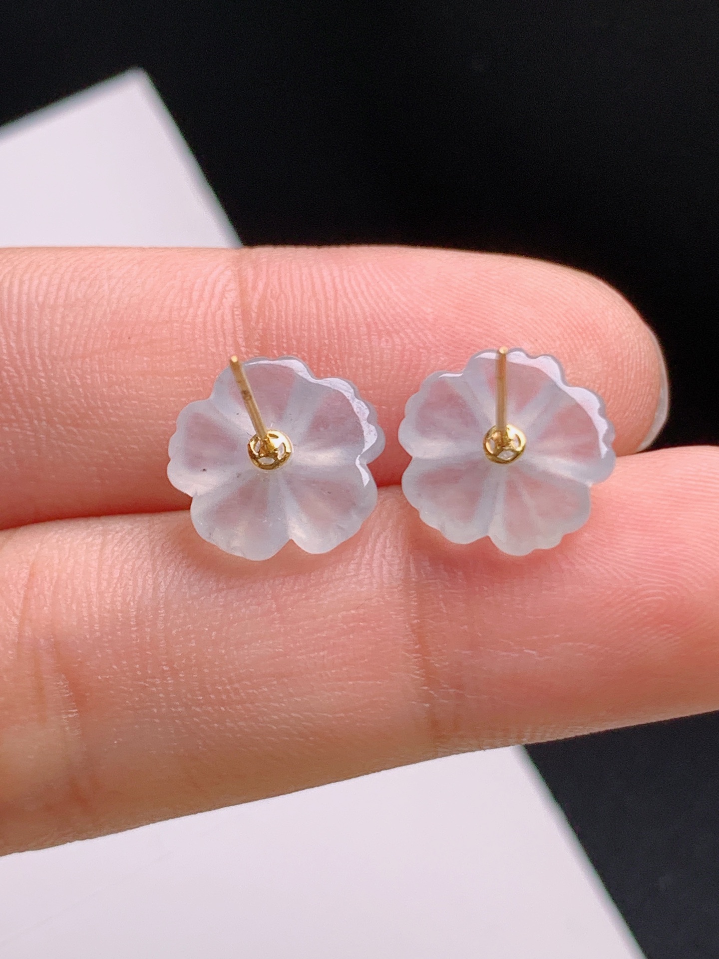 ️ 冰种小花耳钉，冰透清润，线条柔美 裸石11.3-3.2 531004