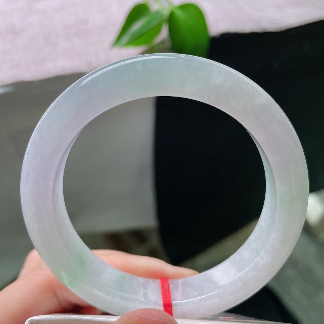 56.7/11.9/9.5淡春彩正圈，水润细腻，优雅永不过时，甜美，一点皮纹，ss59529a