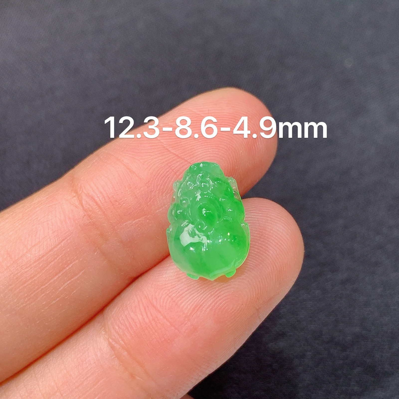 冰阳绿貔貅，镶嵌佳品，冰润细腻，种水足，Xg 尺寸12.3*8.6*4.9