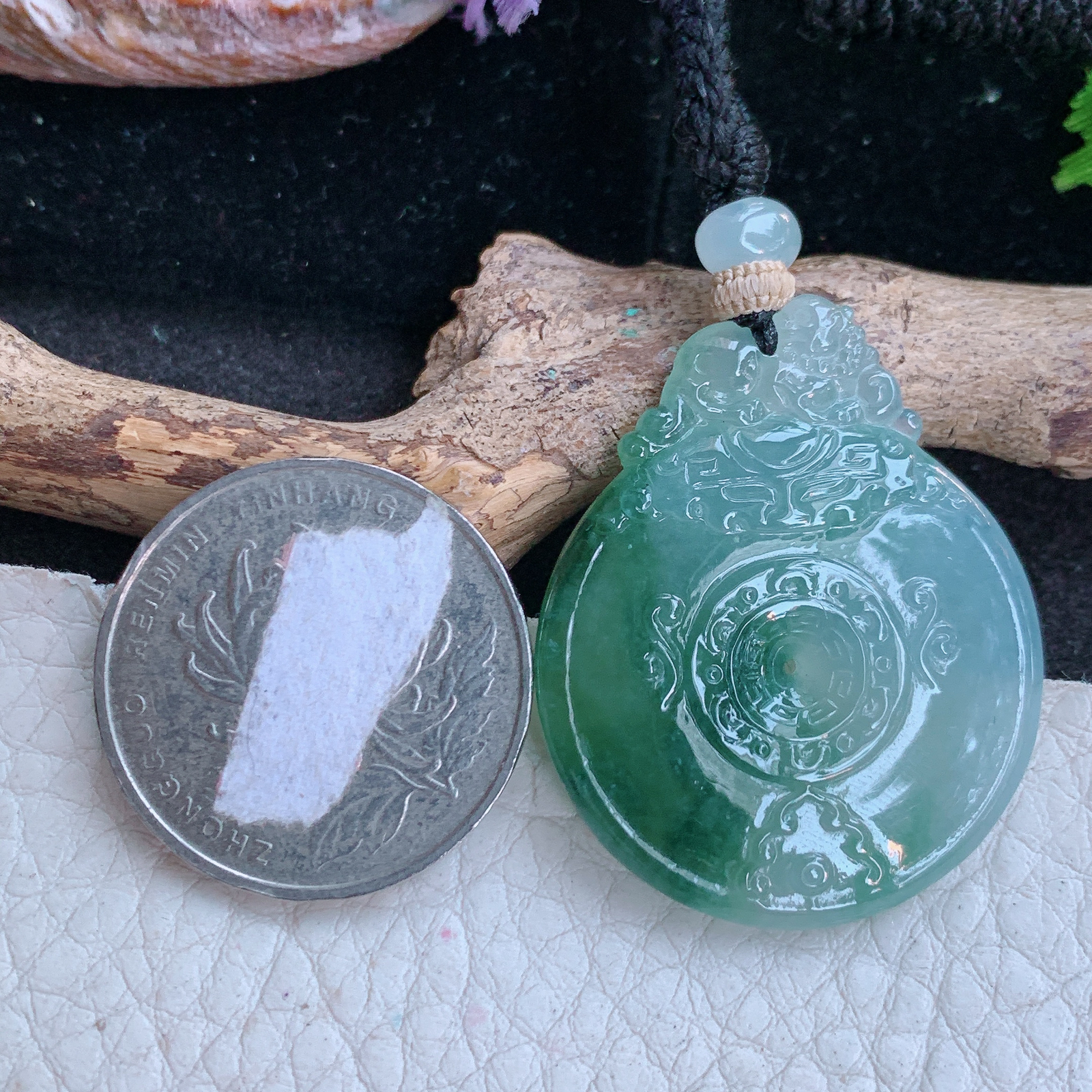 yl实拍35.3*28.8*5.3缅甸翡翠A货果冻胶飘花貔貅福贝 怀古扣玉吊坠 玉挂件