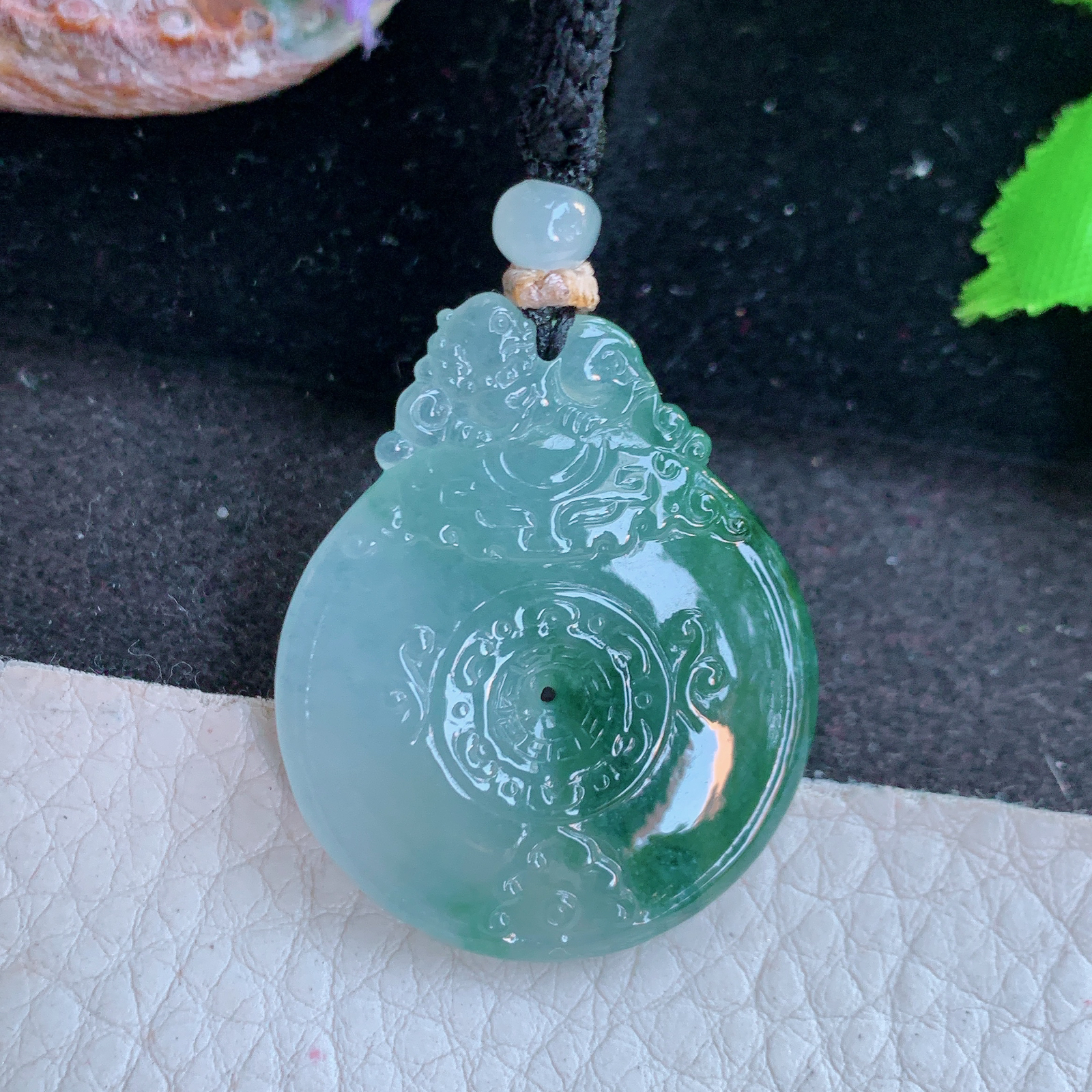 yl实拍35.3*28.8*5.3缅甸翡翠A货果冻胶飘花貔貅福贝 怀古扣玉吊坠 玉挂件