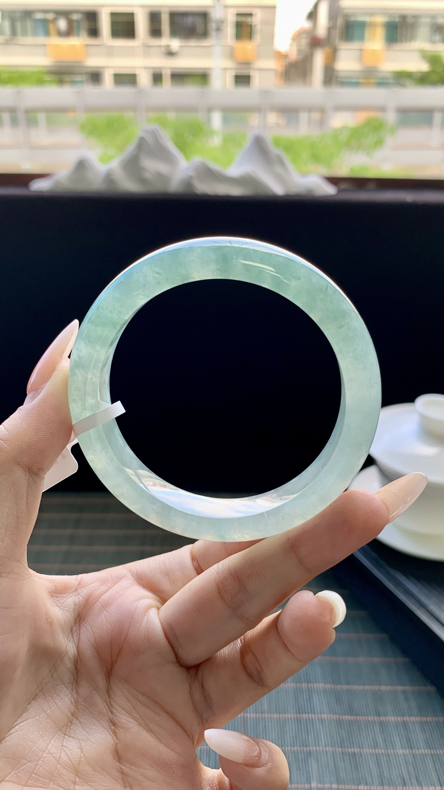 湖水绿冰飘花正圈手镯成品 A1228-2 尺寸：56-12.5-8.5