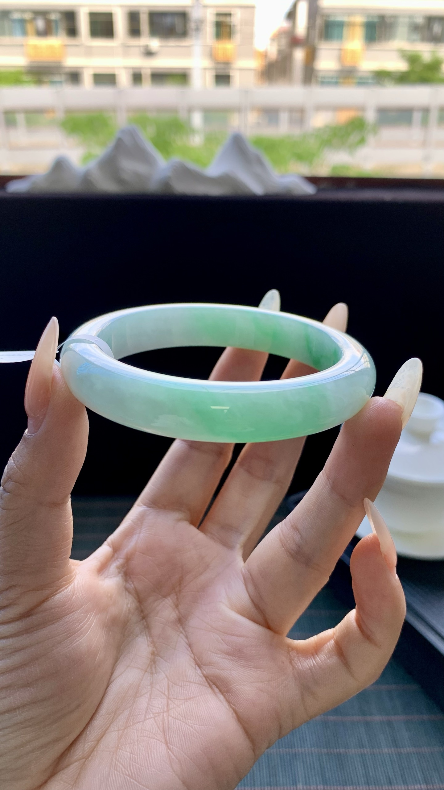 飘阳绿白底青正圈手镯成品 B0904-158 尺寸：57-12-8.5