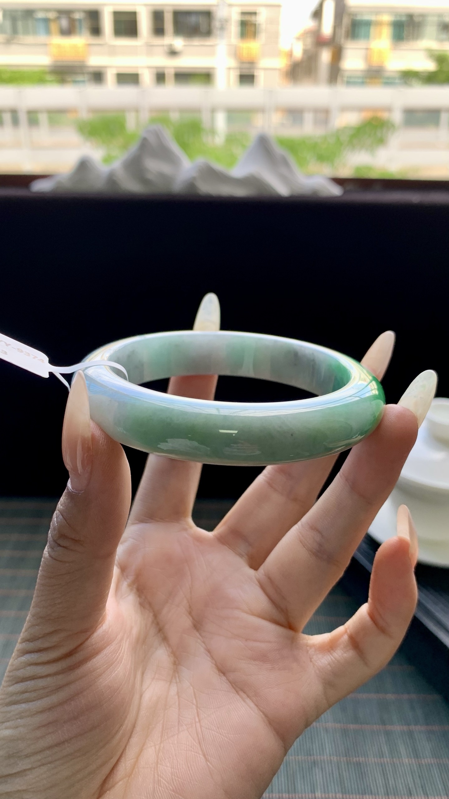 飘阳绿乌鸡花正圈手镯成品 HYY-9374 尺寸：58.5-13-9