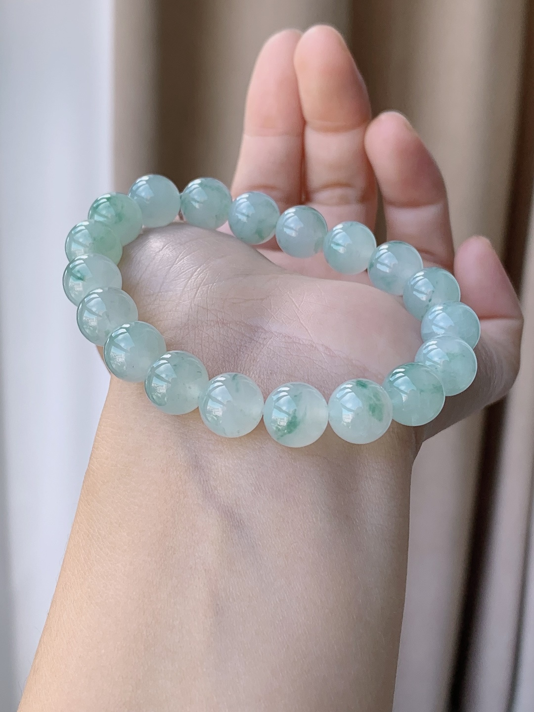 【珠子】飘花手串圆珠珠子手串 【说明】缅甸 性比高 【尺寸】9.8mm 【重量】32克