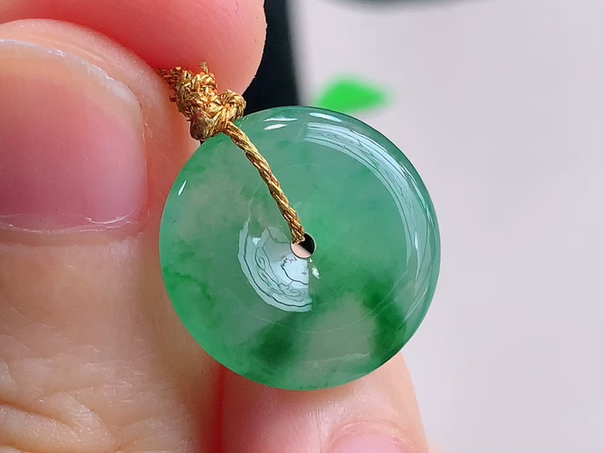 ️ 平安扣，无裂，尺寸16.7-3.9mm，包A附证书