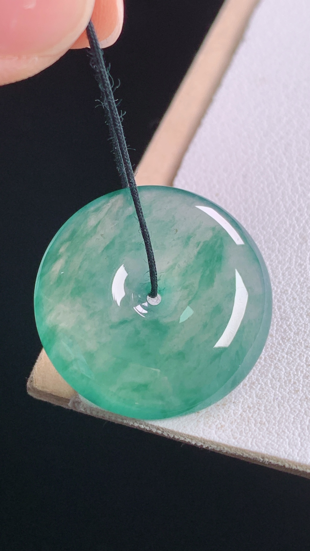 冰蓝飘花平安扣 花色灵动，种色兼备，无裂 尺寸:24.0-5.0mm 3