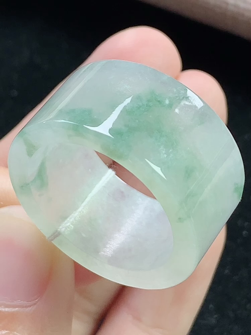 冰飘花宽版戒指，无裂，尺寸22.1*13.9*3.5mm，26号手寸，S07dgt
