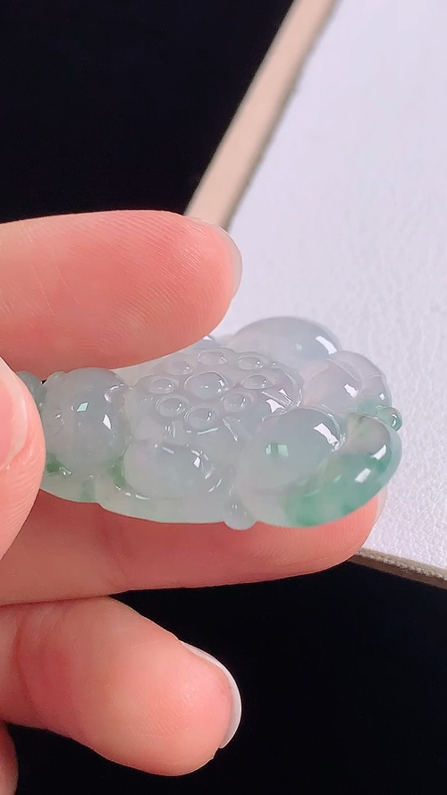 ️冰飘花莲花，无裂，尺寸:25.3-34.2-8.9mm 4