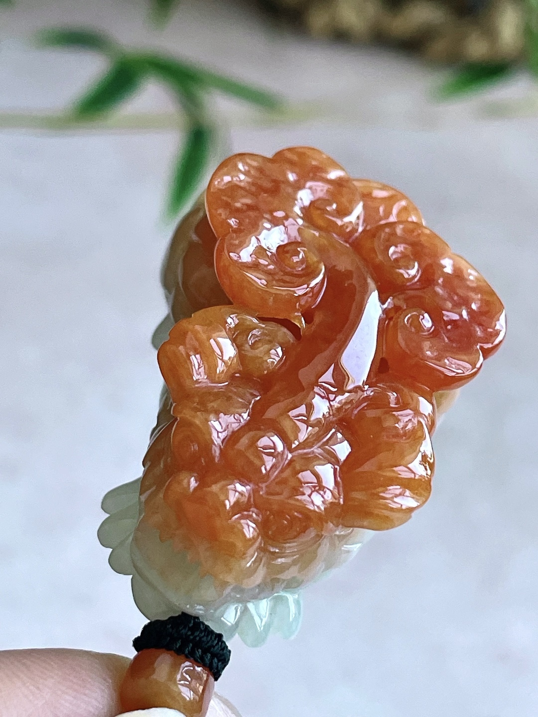 【裸石】冰红翡貔貅吊坠【说明】缅甸 无裂 性比高 超厚【尺寸】39-23.1-15.7【重量】29.1克
