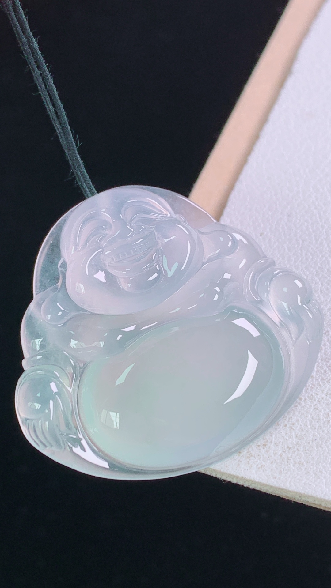 ️高品质 冰种佛公 种水，冰透起光，无裂，尺寸:27.9-30.6-5.3mm 4
