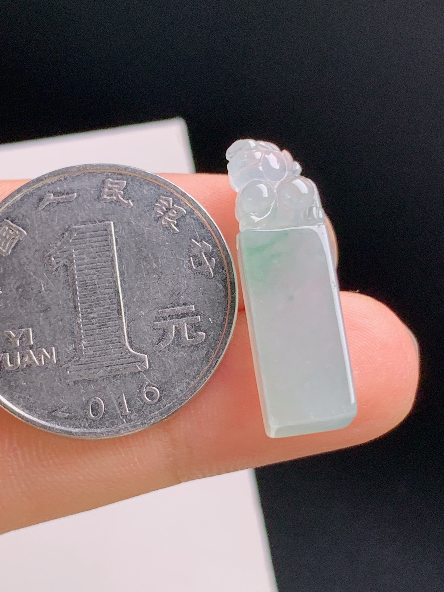 ️ 冰飘绿貔貅印章，底色清雅，雕工细腻 裸石26.3-7.7-6.1 081004