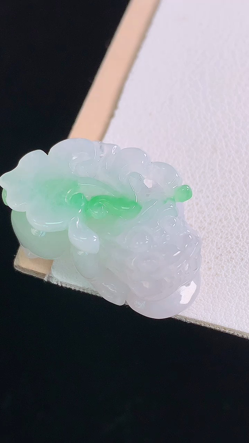 秒杀冰飘绿貔貅，无裂，尺寸:27.9-17.1-14.2mm 6