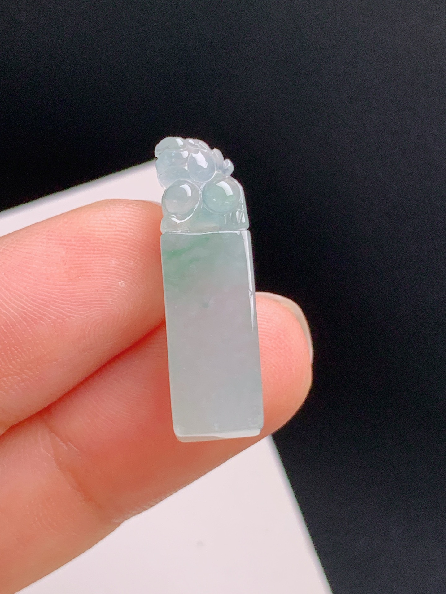 ️ 冰飘绿貔貅印章，底色清雅，雕工细腻 裸石26.3-7.7-6.1 081004