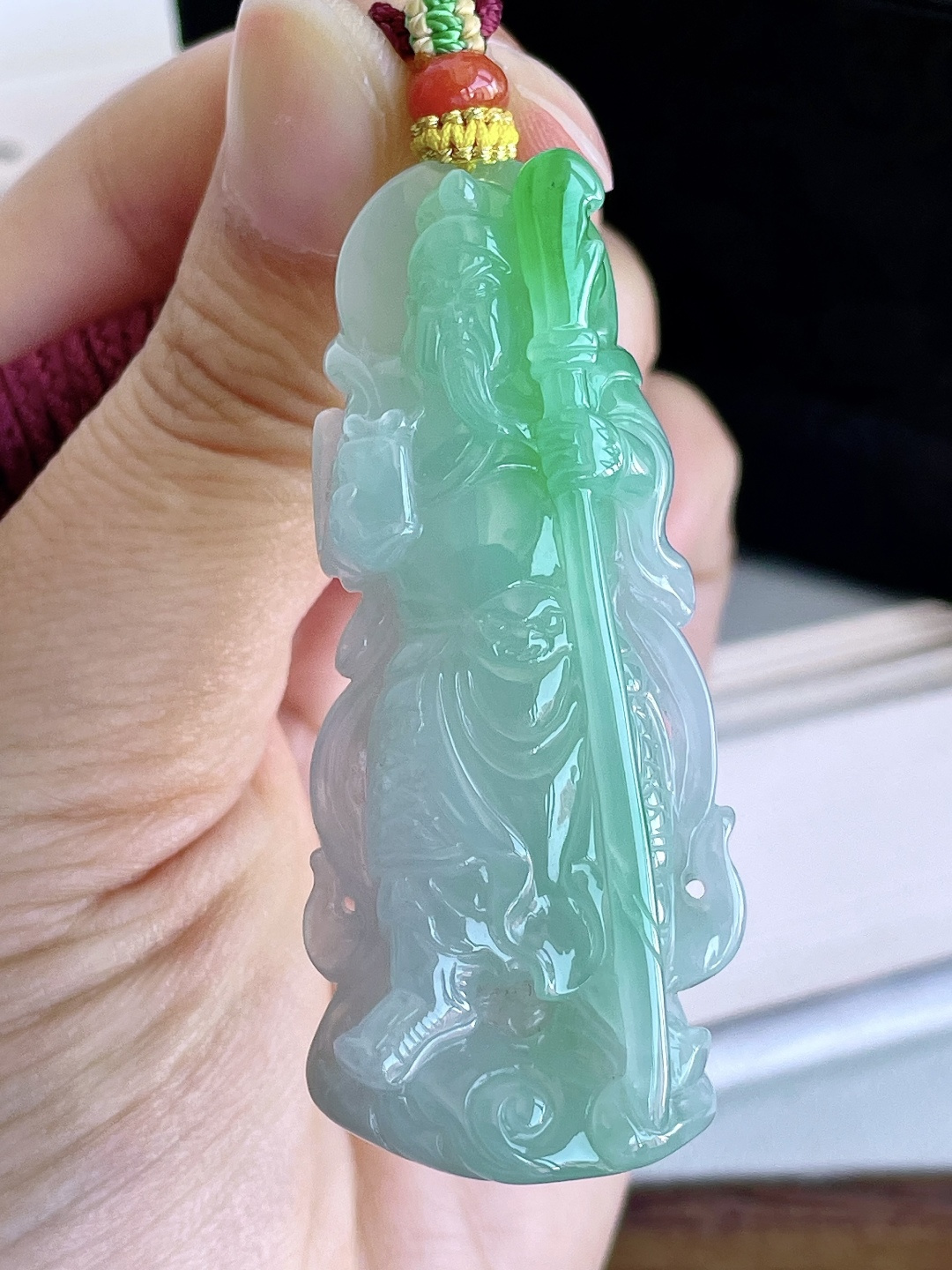 【裸石】冰飘阳绿忠义关公关二爷武财神吊坠 【说明】缅甸 无裂 性比高 厚装 【尺寸】59.5-25