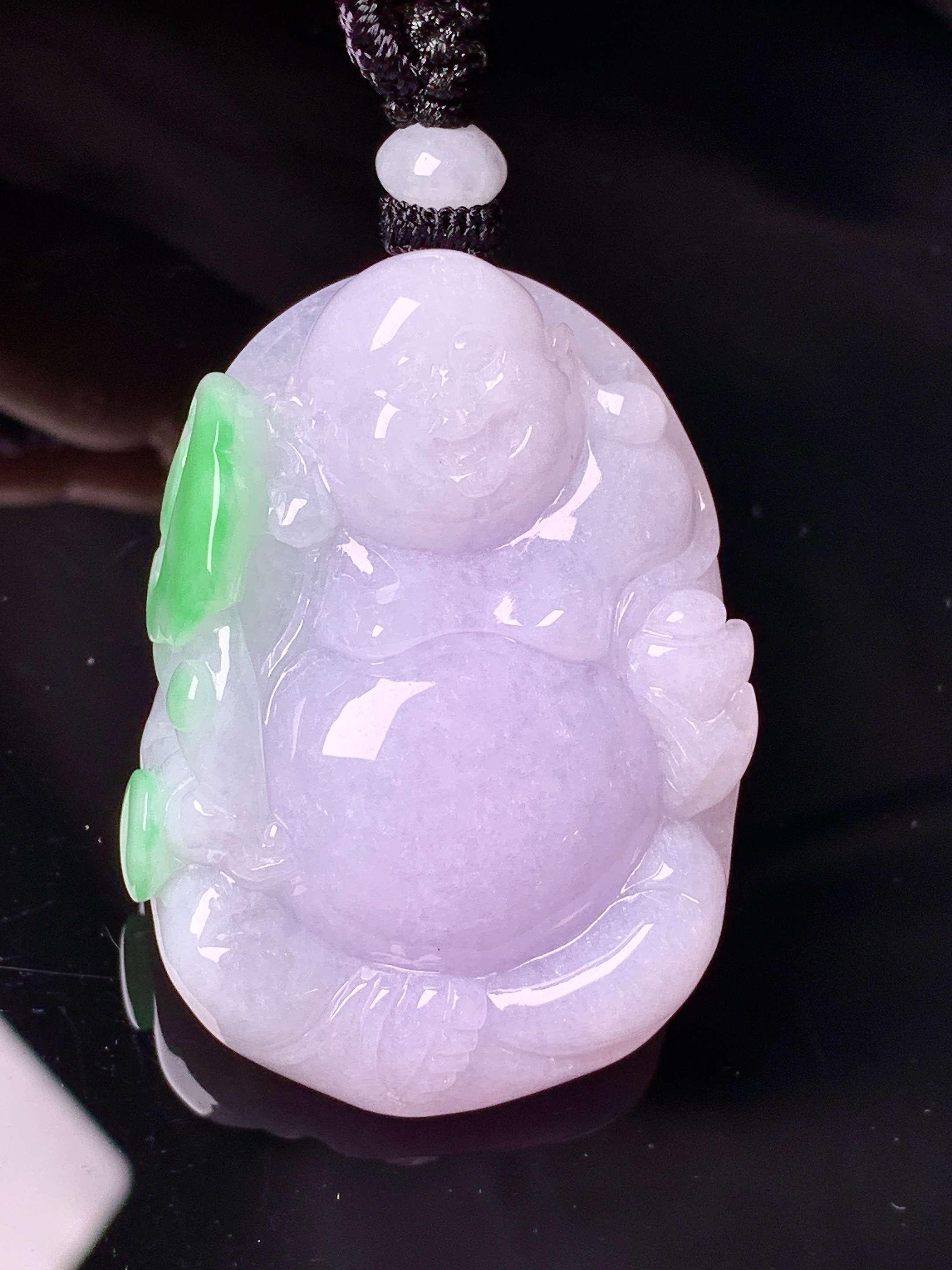 飘绿佛公吊坠 玉质细腻 色泽艳丽清新 水润亮眼 整体尺寸44*32*11.8 w1