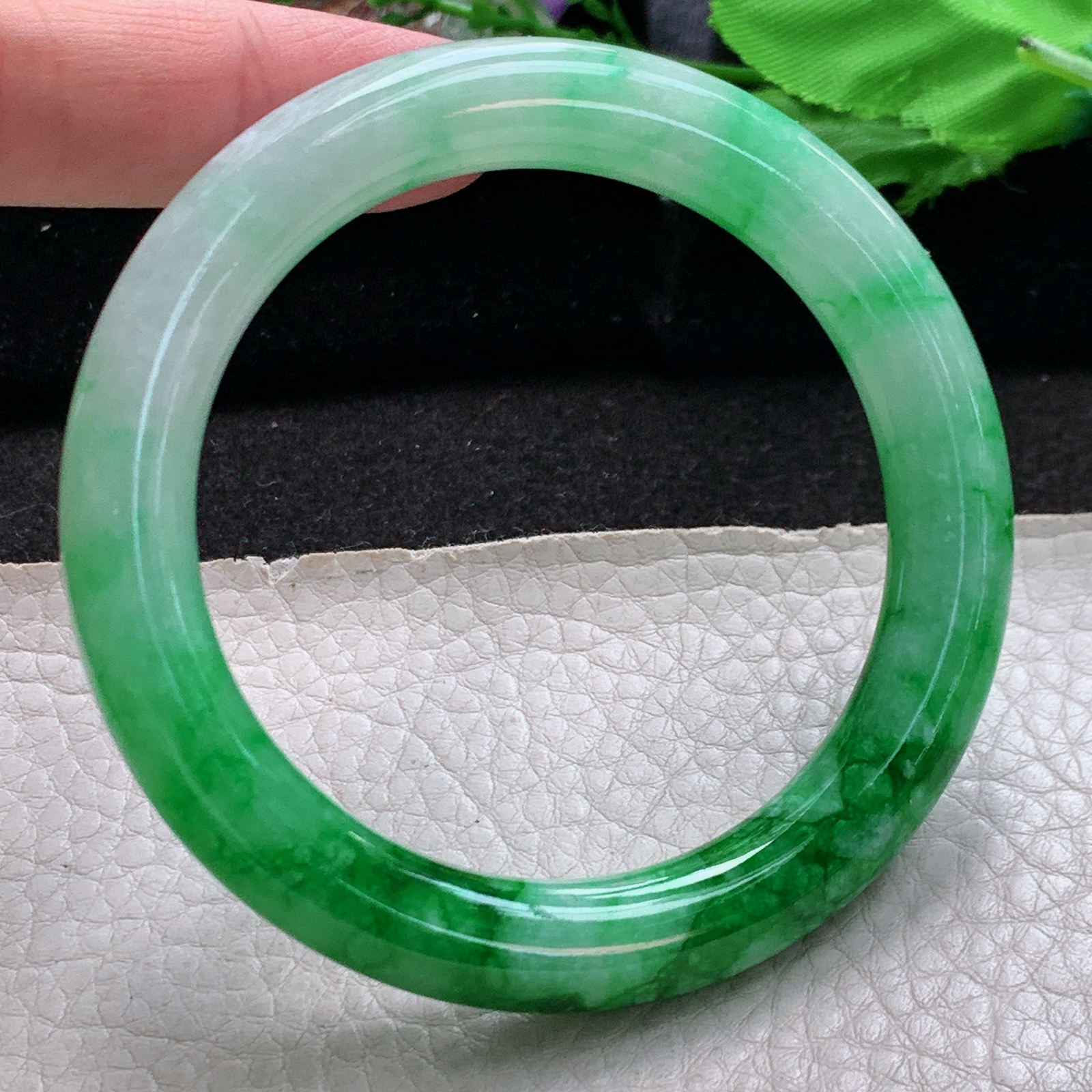 r收藏款56*10.3*10美人镯 缅甸翡翠a货玉手镯阳绿圆条玉手环