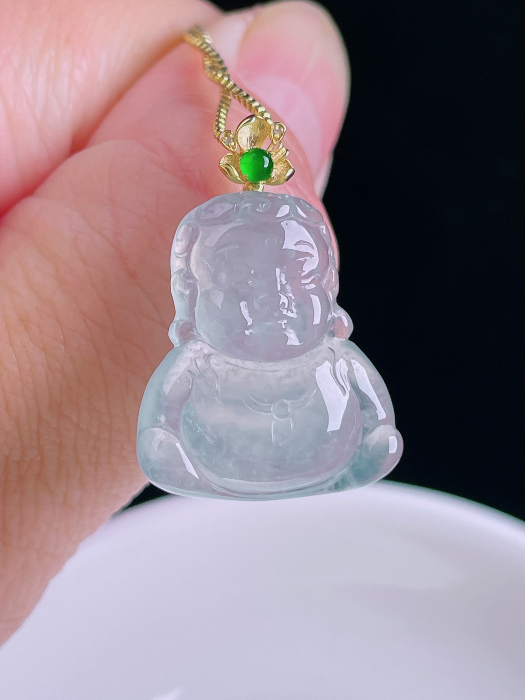 宝宝佛，18k镶嵌，老种起光，细底通透，尺寸：28裸石22.8/19.3/6mm0929