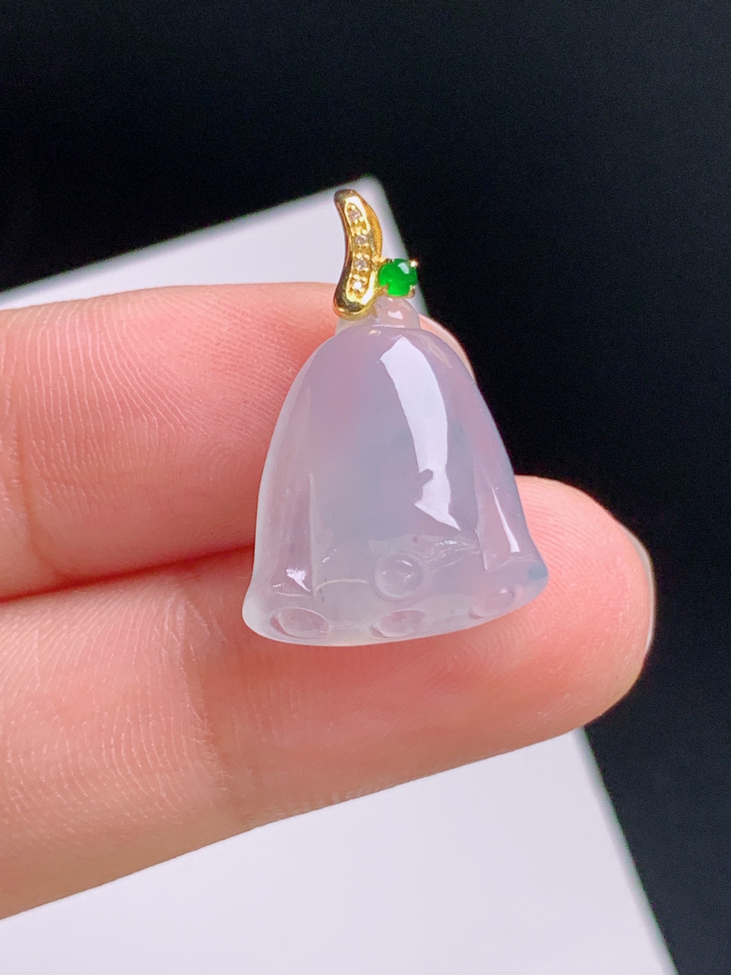 ️ 冰种莲蓬吊坠，胶感十足，玉质清爽 裸石16.8-15.8-6.8 整体22.6 531004