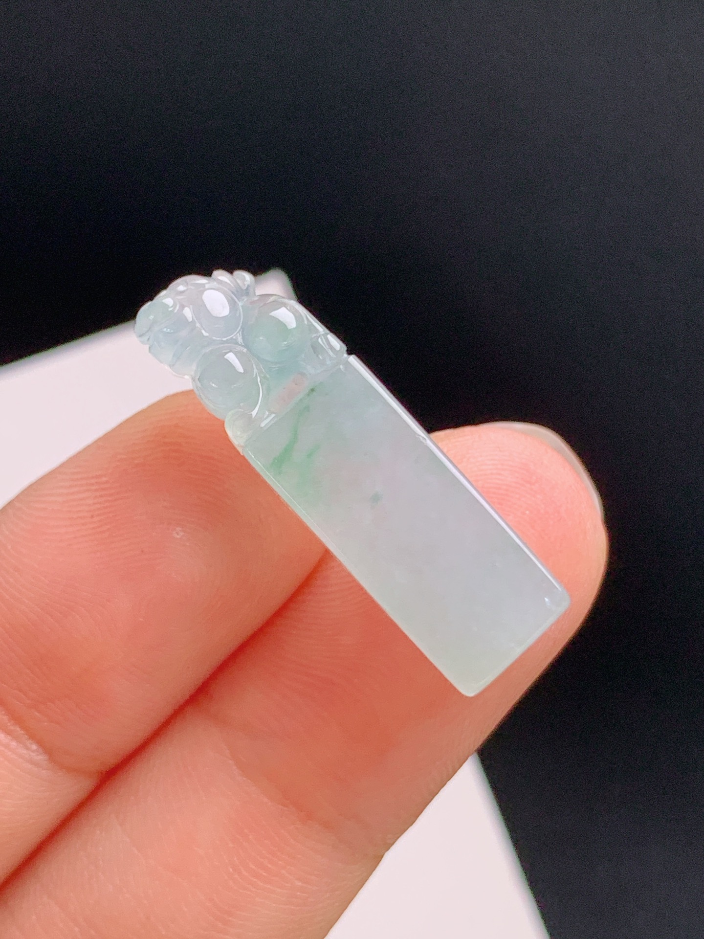 ️ 冰飘绿貔貅印章，底色清雅，雕工细腻 裸石26.3-7.7-6.1 081004