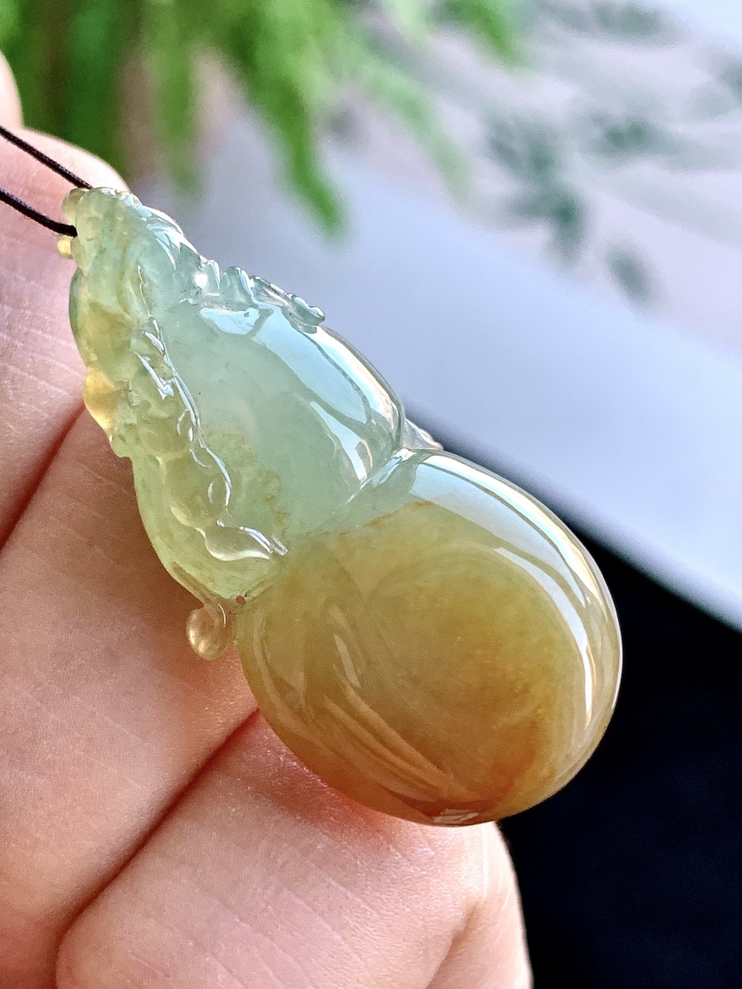 【裸石】️冰飘黄翡大葫芦吊坠 【说明】缅甸 性比高 立体 厚装 饱满 【尺寸】37.7-18-8.4 【重量】9.6克