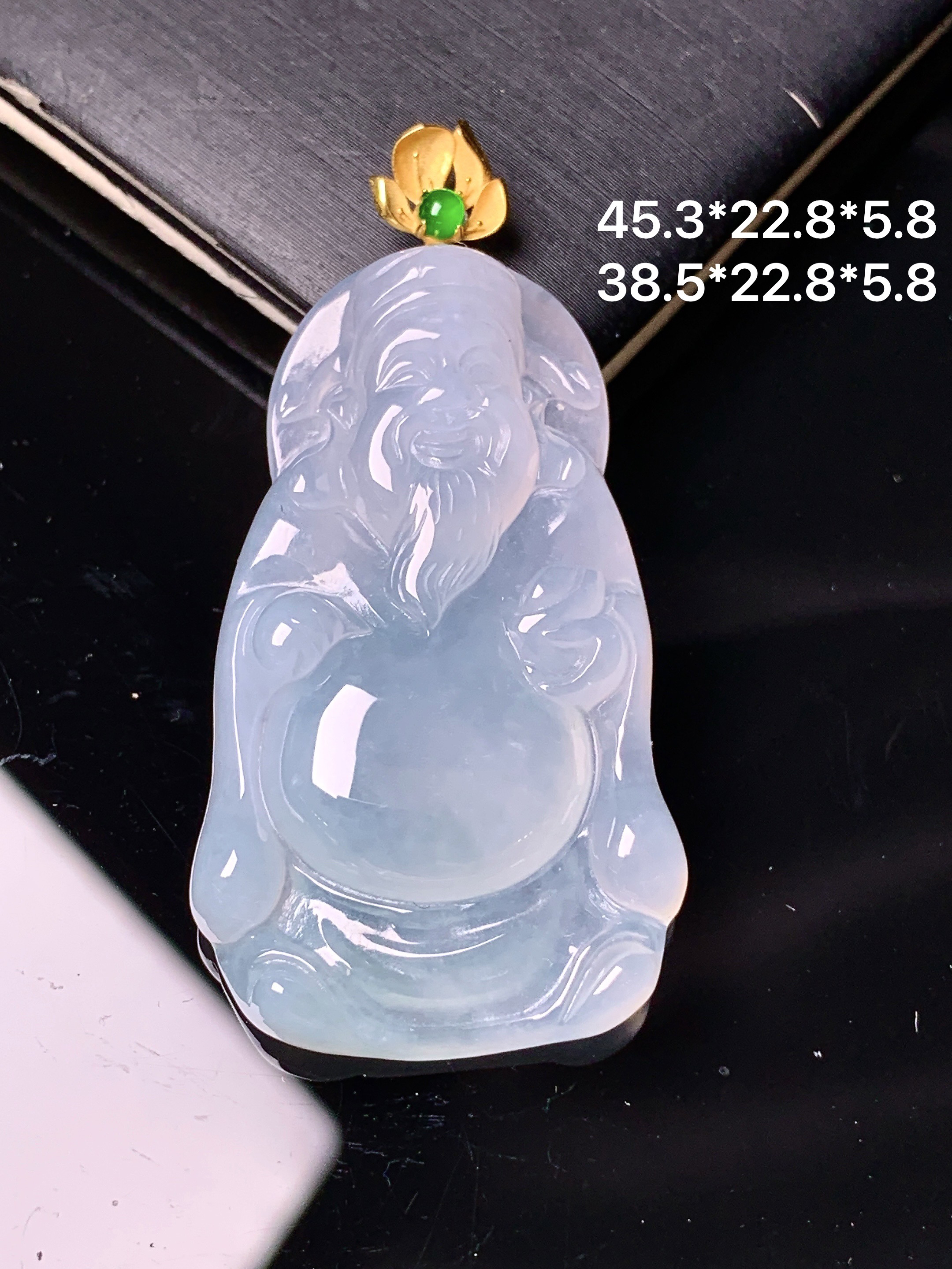 18k金镶嵌冰种财神吊坠 玉质细腻 色泽艳丽清新 水润亮眼 整体尺寸45.3*22.8*5.8 h3
