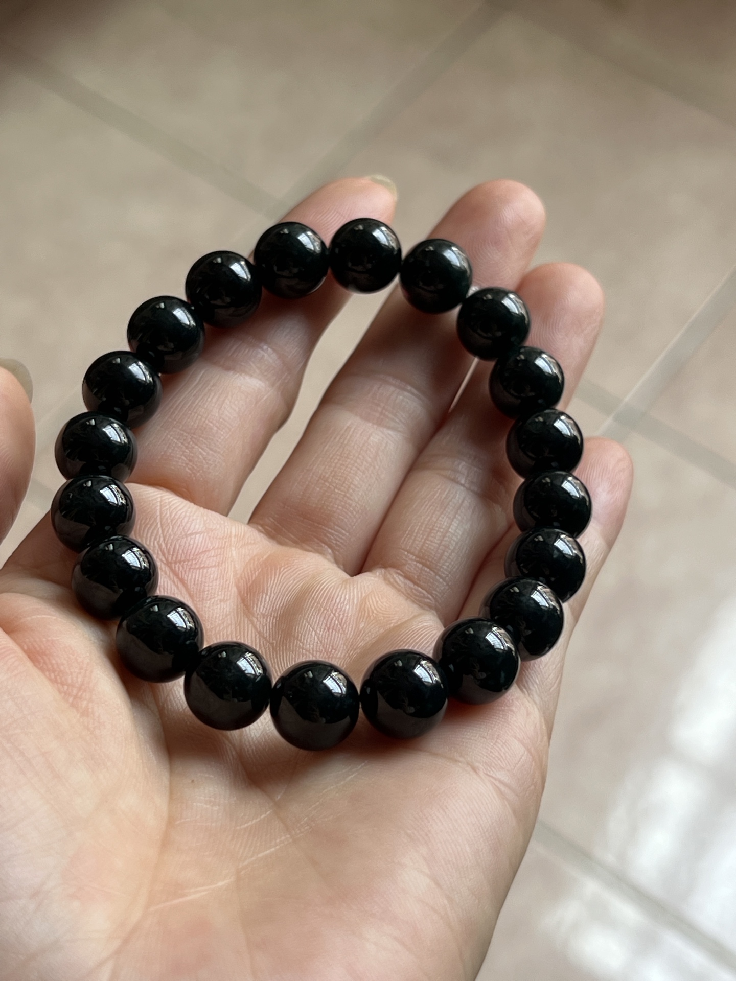 ️ 10.7 5号墨翠精品手链 10mm 乌黑油亮 质地细腻 灯照翠绿