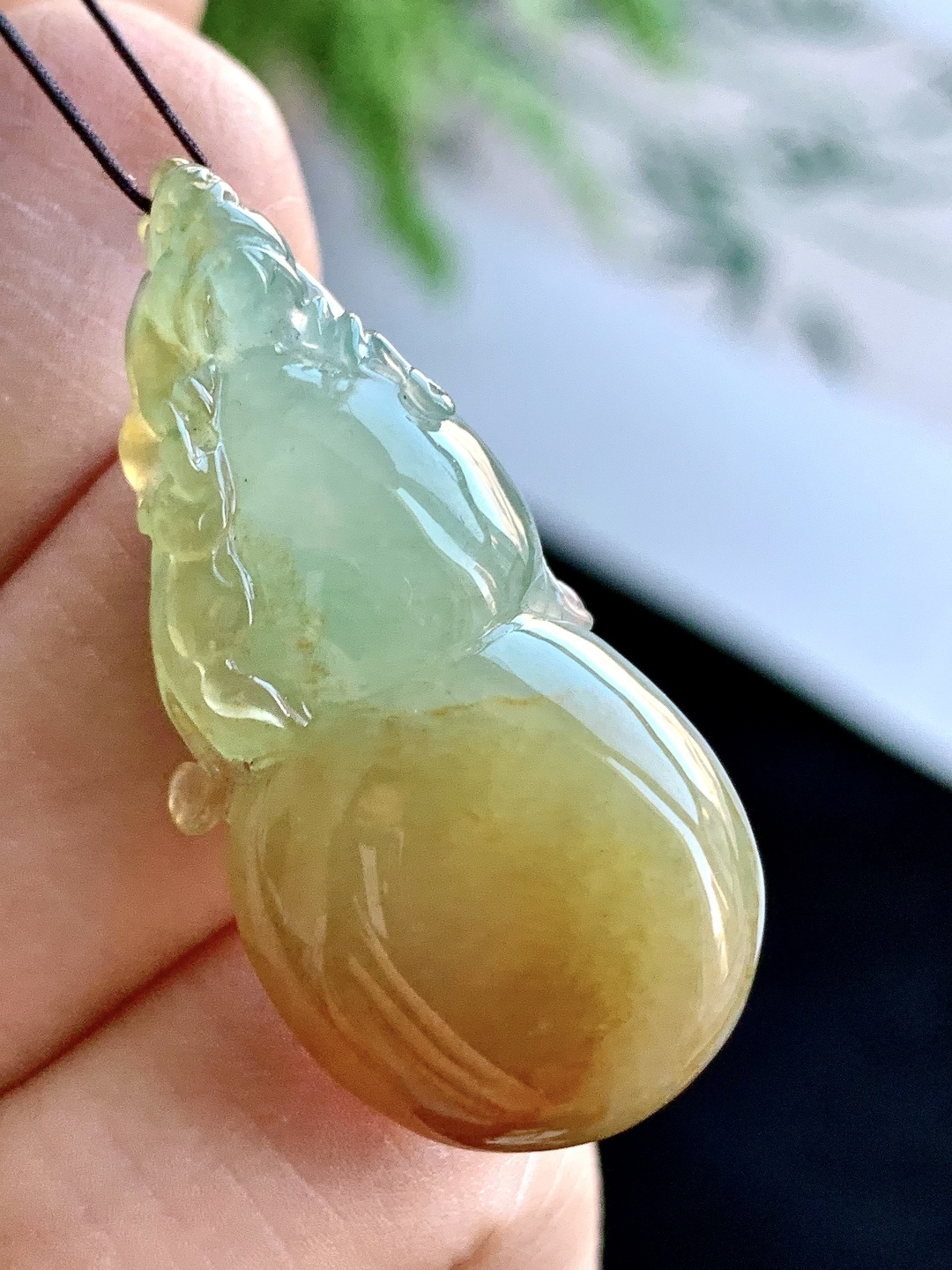 【裸石】️冰飘黄翡大葫芦吊坠 【说明】缅甸 性比高 立体 厚装 饱满 【尺寸】37.7-18-8.