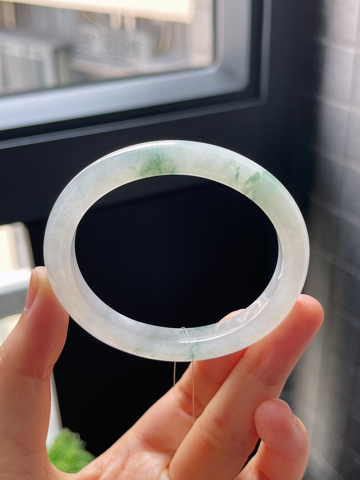 贵妃镯51.6圈口，翡翠冰糯种飘花手镯