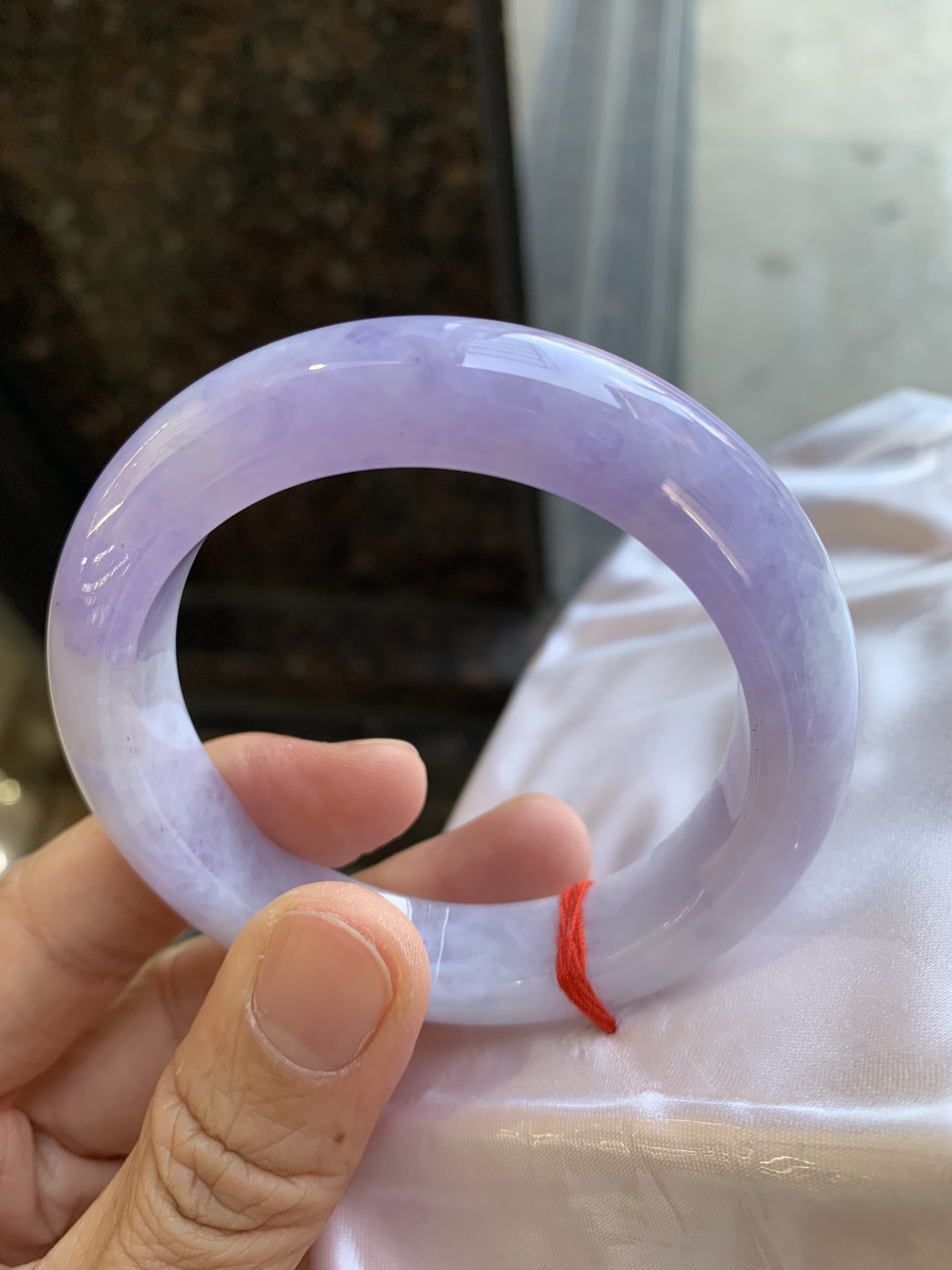 正圈满紫 微纹 尺寸：54.4/12.6/9.7 见光不失