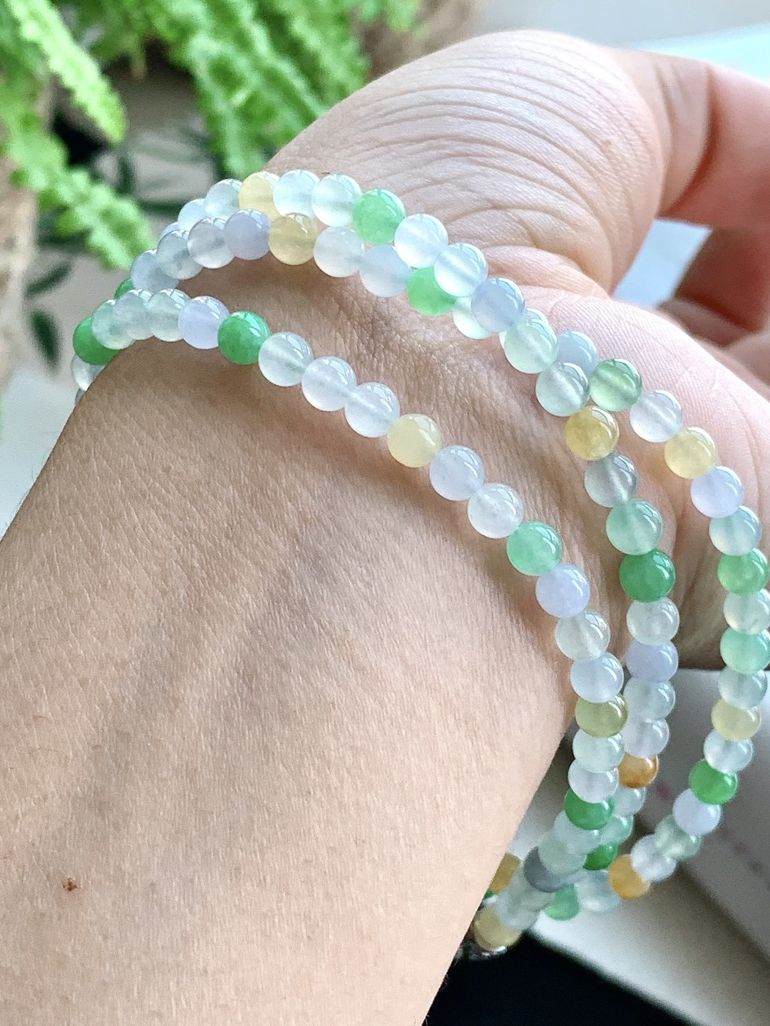 【珠子】️冰多宝珠链圆珠子珠链 【说明】缅甸 性比高 【尺寸】4.4mm，32cm 【重量】23.4克