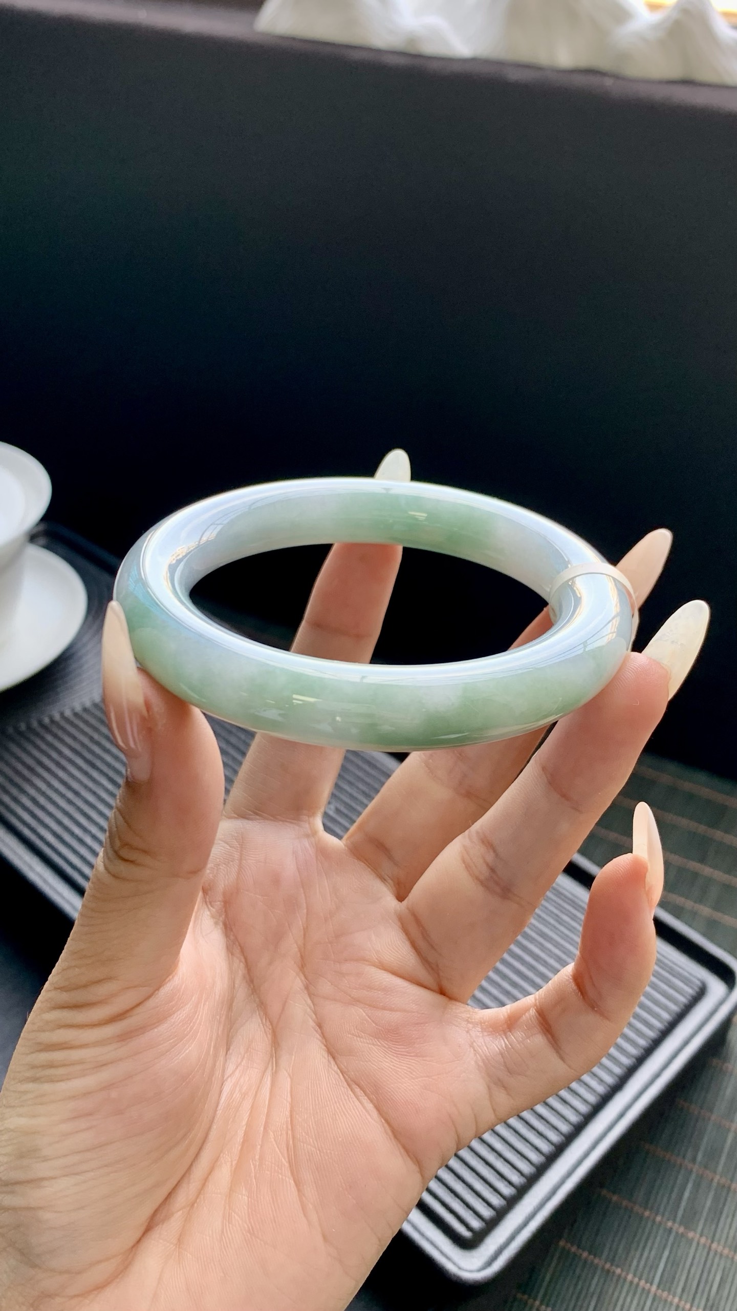 飘绿圆条手镯成品 HYC-894 尺寸：57-11-11