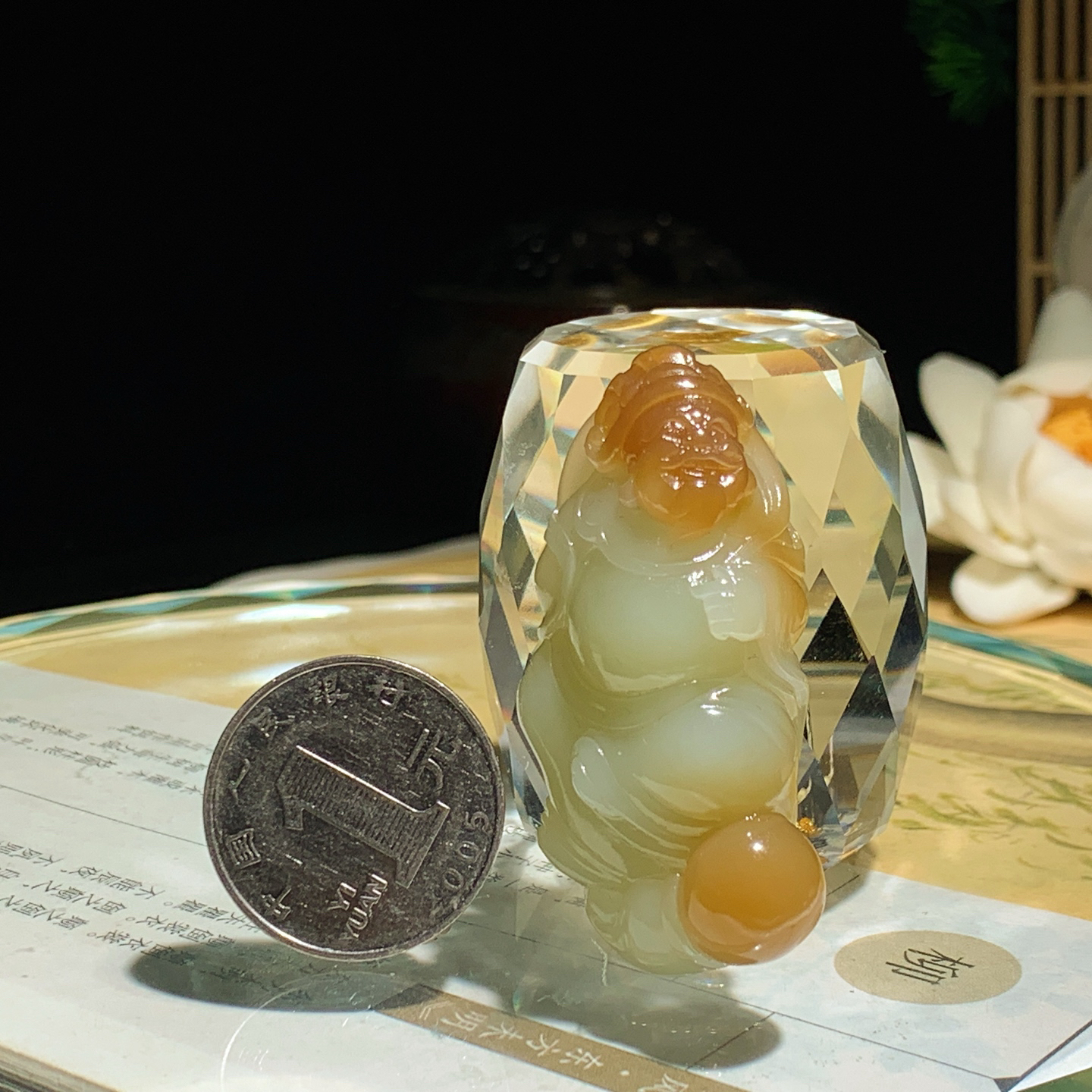 新疆且末糖财神爷挂件！尺寸51/23/14重24.8克 玉质细腻油润 底色纯净 脂粉好，品质好。lt2601008