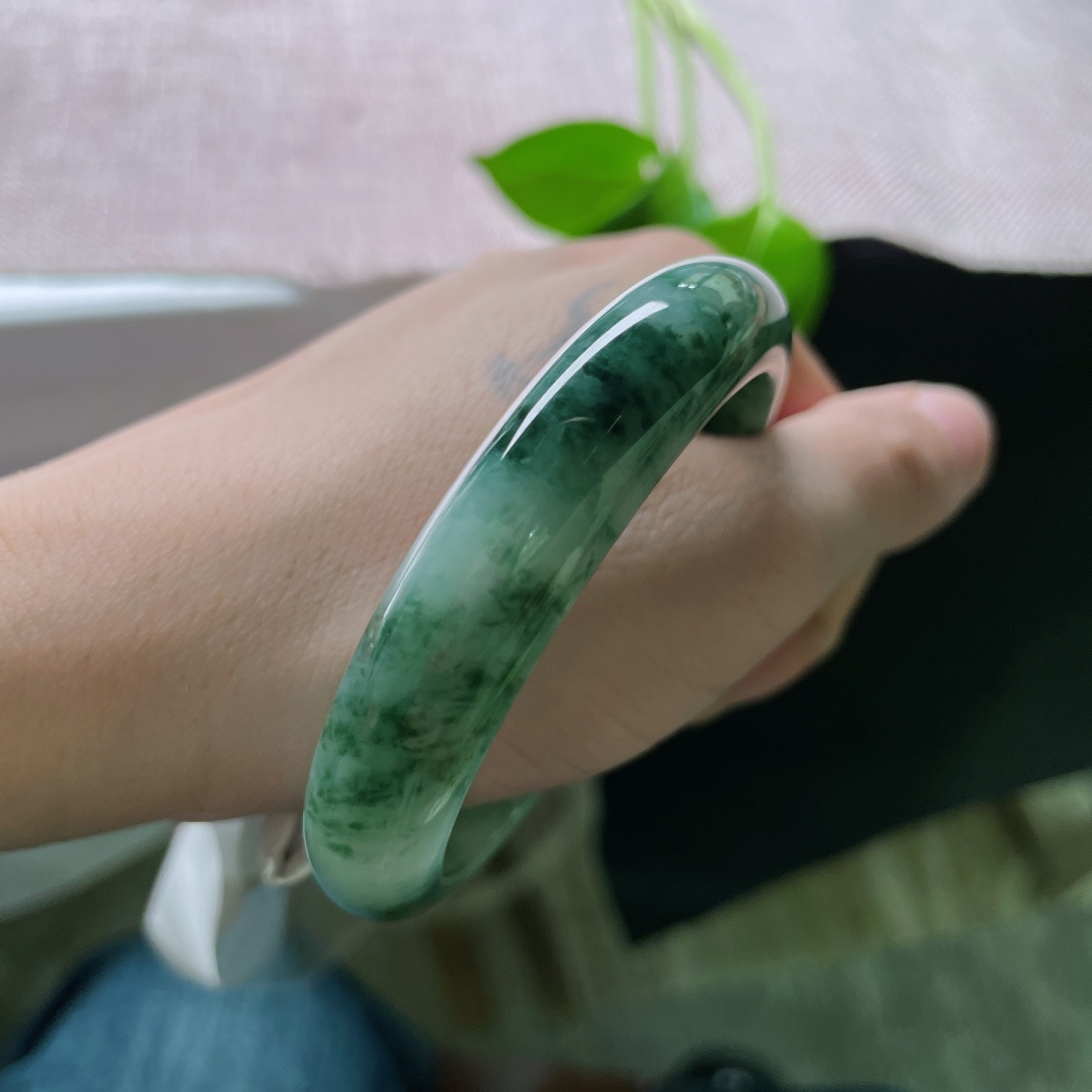 55/12.5/8.1飘花正圈，水润细腻，繁华落尽，沉稳贵气，无裂，ss57400a