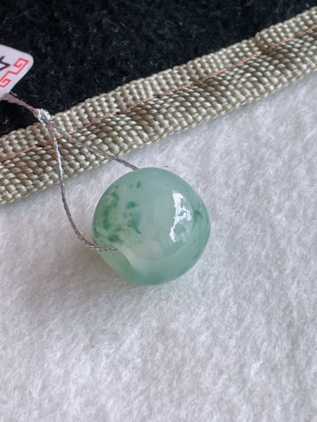 ️，缅甸天然翡翠A货，冰飘花路路通单珠，尺寸：14.4-12mm。【编4122】
