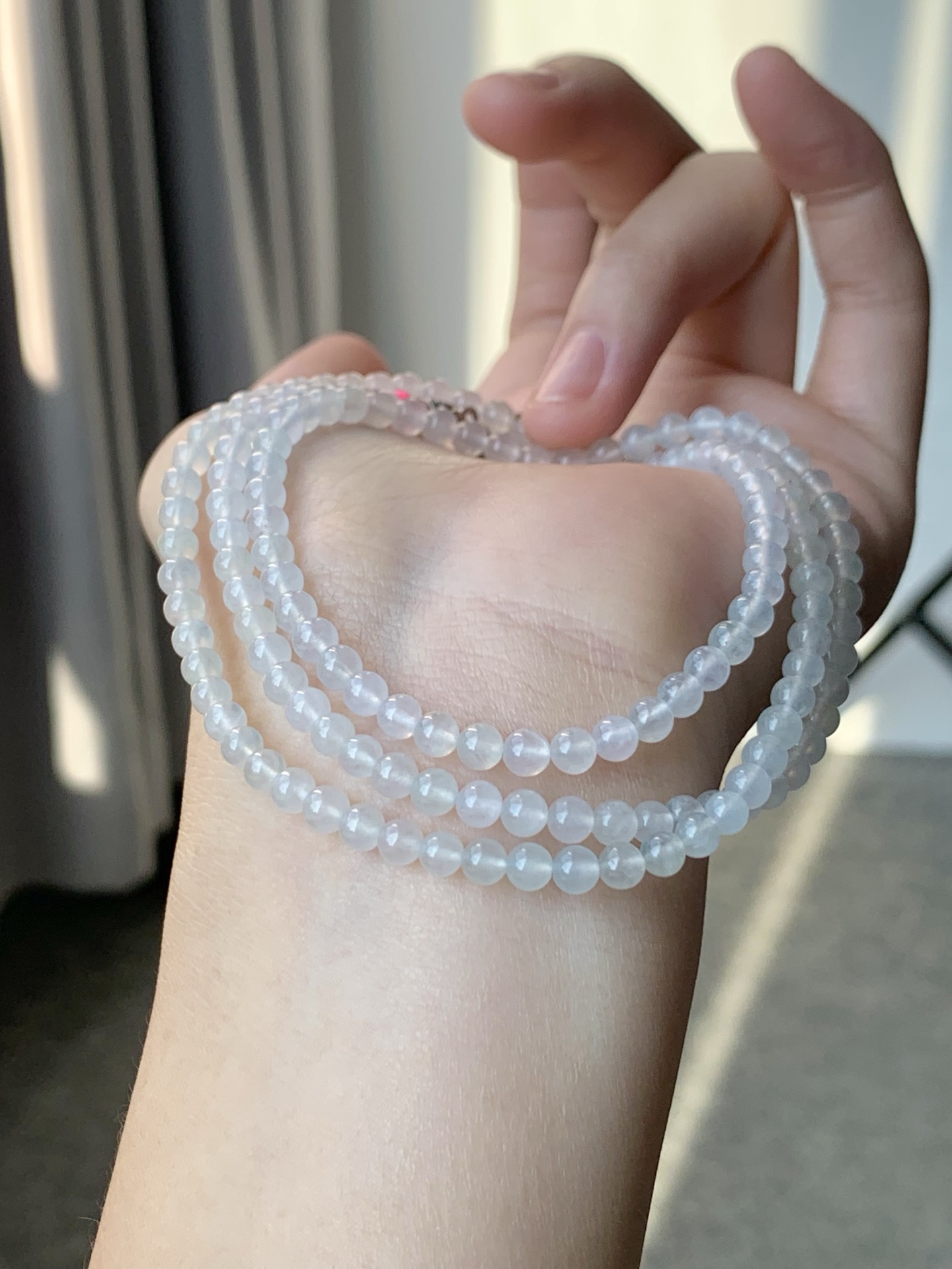 一口 没有折扣 白冰透珠链 色泽亮丽 胶润细腻 尺寸4颗数152【1005L1-424】
