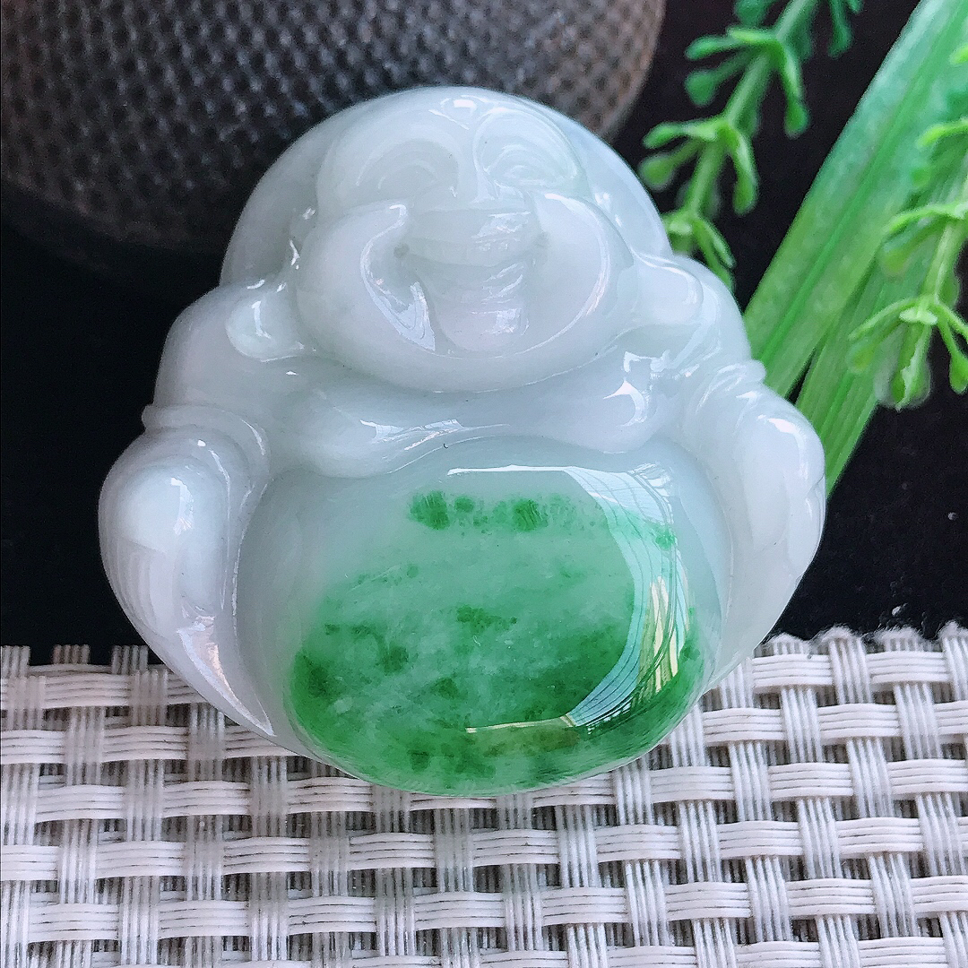 实拍A货翡翠47.8/50/14.2老坑精美辣阳绿大佛公吊坠翡翠玉牌挂件
