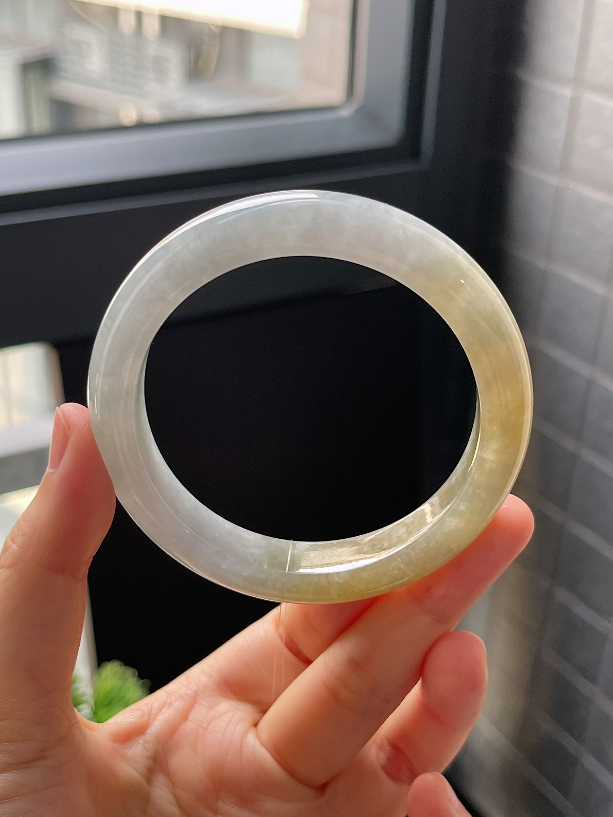 正圈56.2圈口，翡翠糯化种黄色手镯