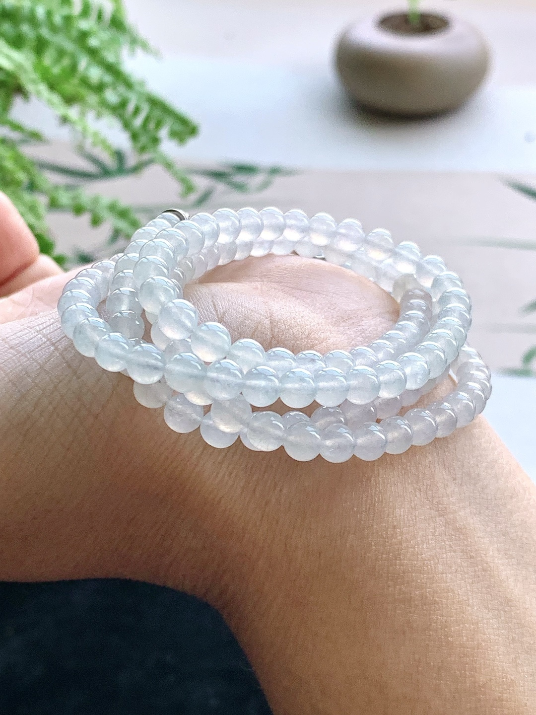 【珠子】️白冰珠链圆珠子珠链 【说明】缅甸 性比高 【尺寸】4.7mm，32cm 【重量】26.7克