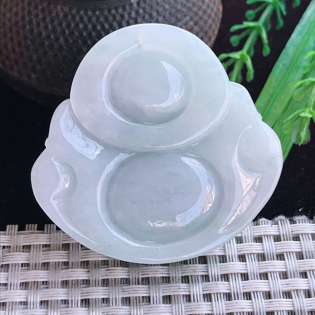 实拍A货翡翠47.8/50/14.2老坑精美辣阳绿大佛公吊坠翡翠玉牌挂件