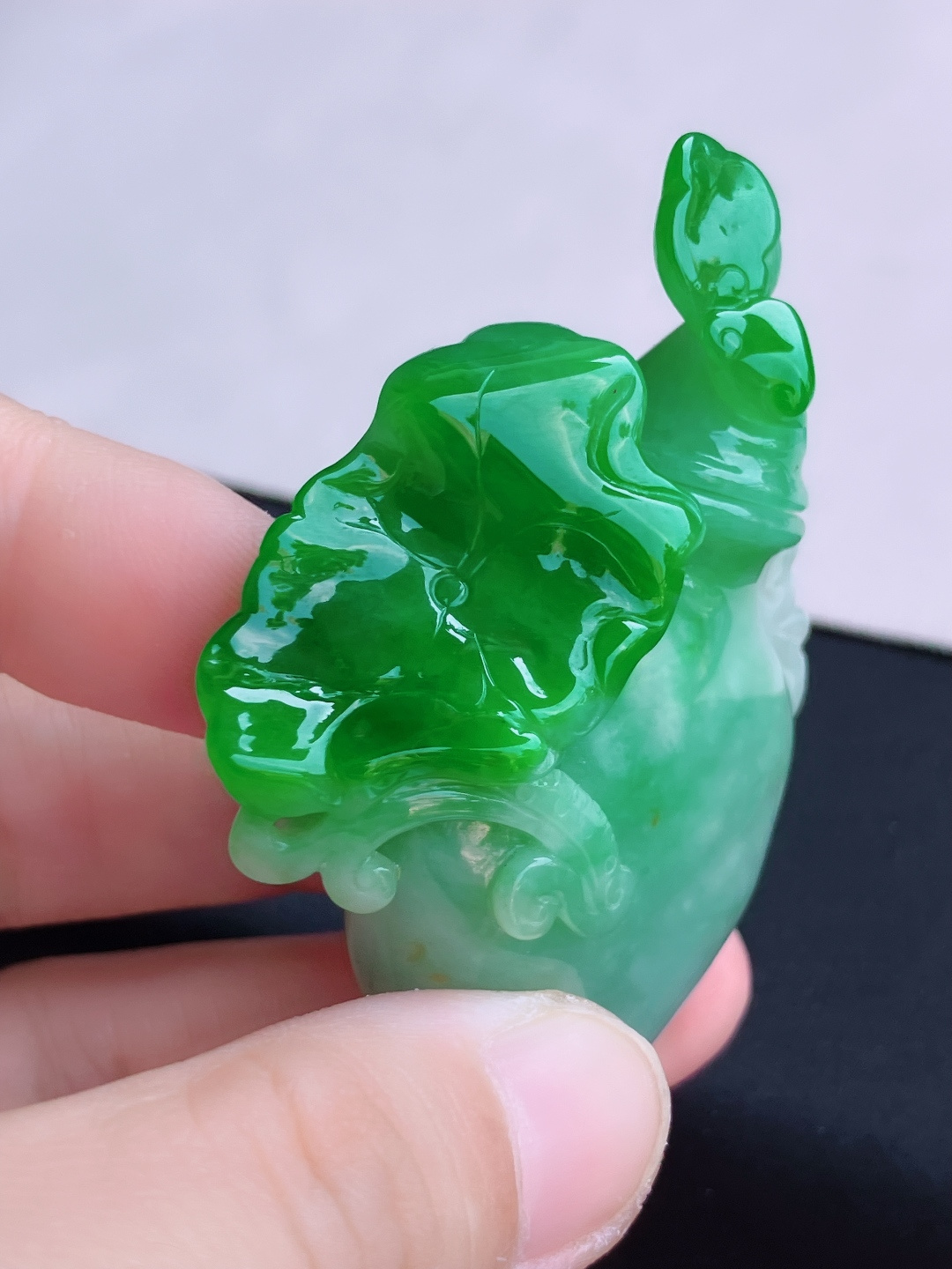 ️翠绿鼻烟壶，饱满大气，尺寸78.8/51/16.3/自然光实拍