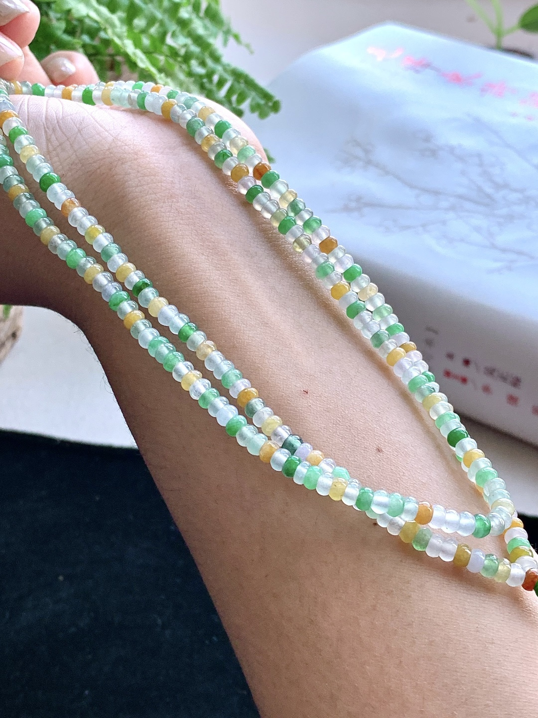 【珠子】️冰多宝珠链算盘珠珠链 【说明】缅甸 性比高 【尺寸】3.9-2.3，35cm 【重量】21克