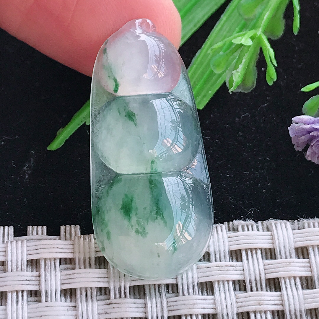 实拍A货翡翠32/15/4.1老坑冰种飘花四季豆吊坠翡翠福豆挂件
