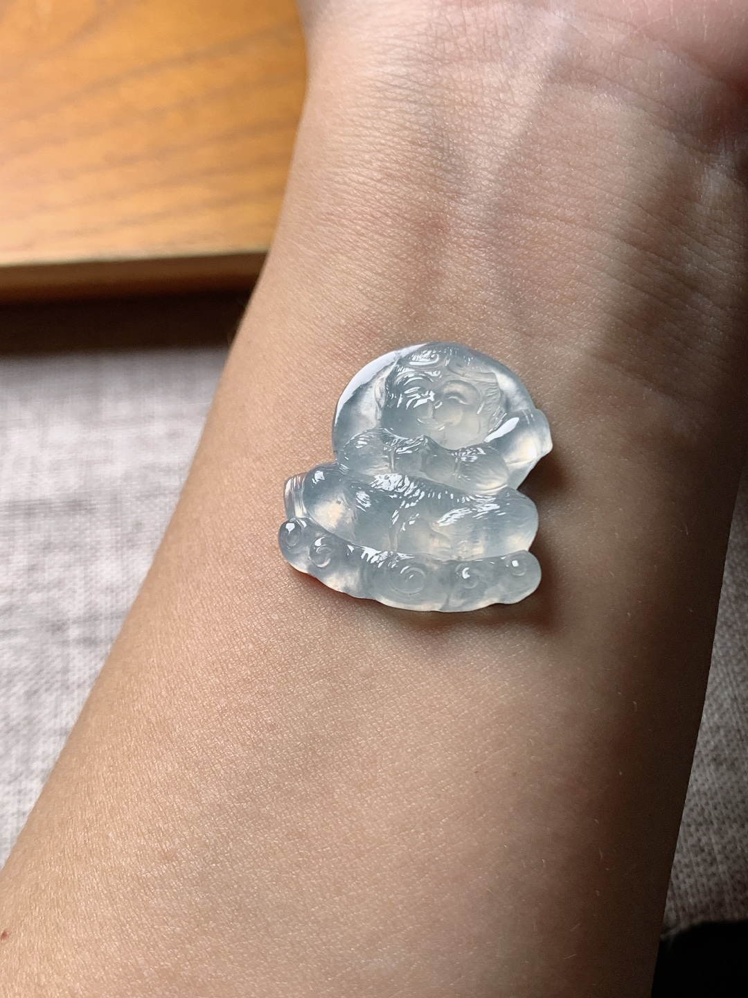 ️冰种齐天大圣，水润种老 1008 尺寸25*23.5*4